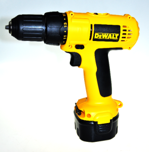 Wiertarko -wkrętarka 9.6v,2 akum.nicd,1.3ah,kufer