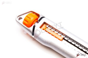 Nóż na ostrza 18mm No.104 Superior Extreme Tools