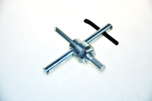 Uniwersalny wycinak otworów 30-150mm