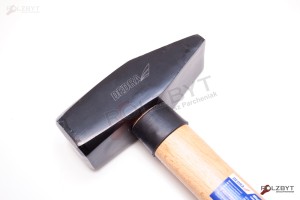 Młotek ślusarski 2000g trzon buk DEDRA